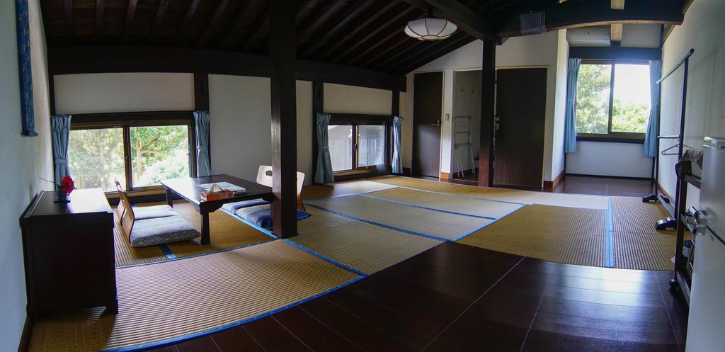 Villa Le Lotus Bleu Ishigaki  Exterior photo