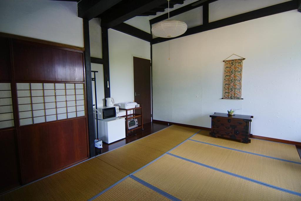 Villa Le Lotus Bleu Ishigaki  Exterior photo